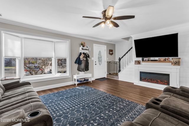 30 Forge Court, Jackson, NJ 08527