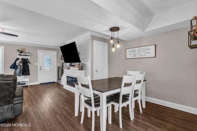 30 Forge Court, Jackson, NJ 08527