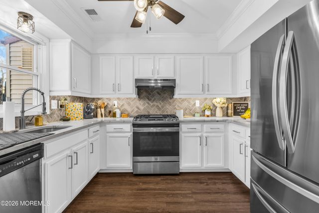 30 Forge Court, Jackson, NJ 08527