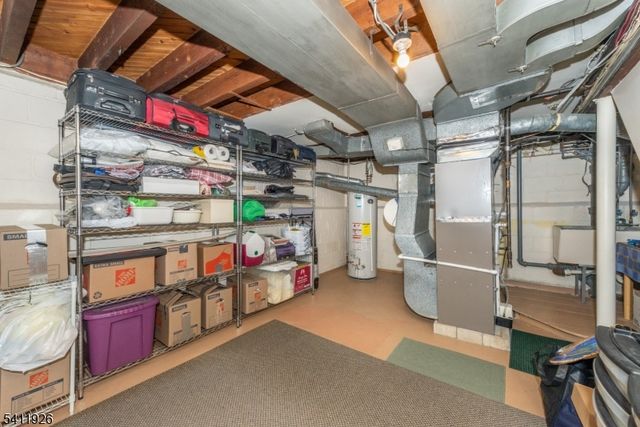 10 Burlington Rd, Clifton City, NJ 07012