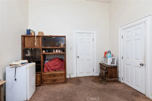 1031 K, Reedley, CA 93654