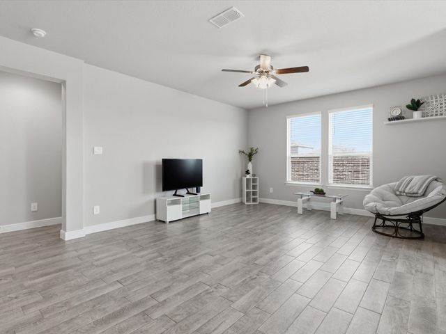 16032 Farringdon Way, Fort Worth, TX 76247