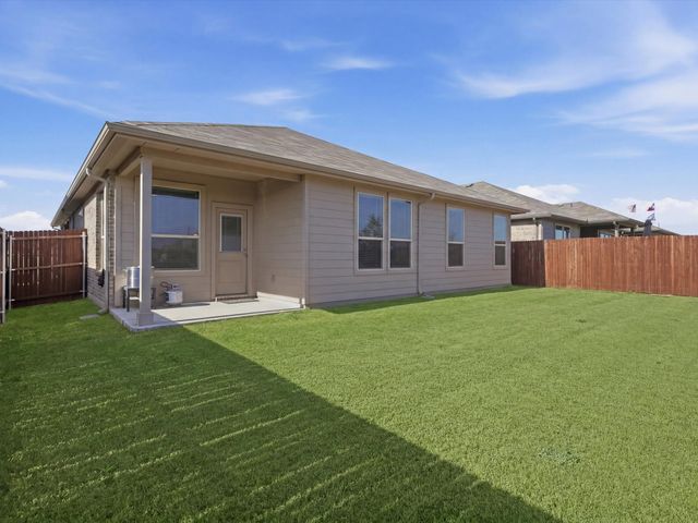 16032 Farringdon Way, Fort Worth, TX 76247