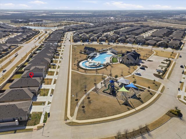 16032 Farringdon Way, Fort Worth, TX 76247