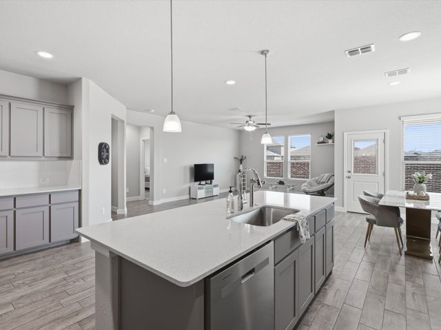 16032 Farringdon Way, Fort Worth, TX 76247