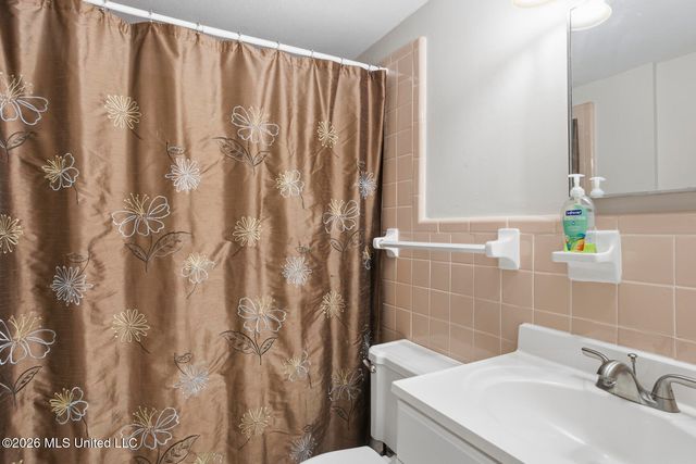 1012 Briarwood Drive, Clinton, MS 39056