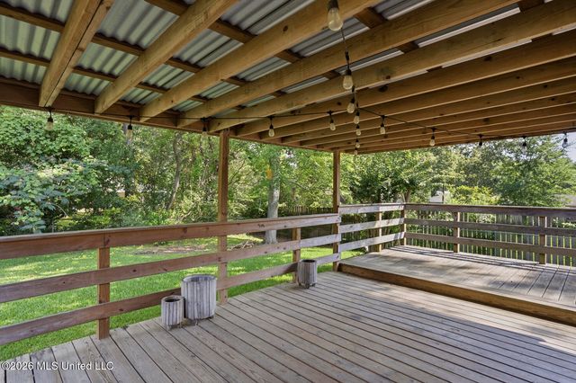 1012 Briarwood Drive, Clinton, MS 39056