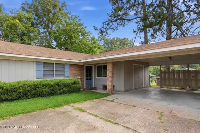 1012 Briarwood Drive, Clinton, MS 39056