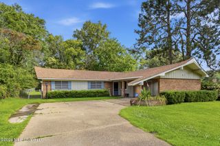 1012 Briarwood Drive, Clinton, MS 39056