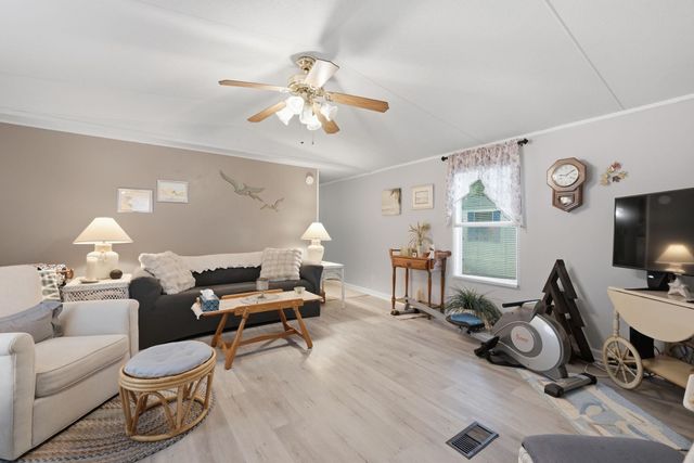 539 Key Largo Ave., Murrells Inlet, SC 29576