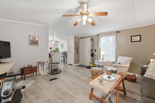 539 Key Largo Ave., Murrells Inlet, SC 29576