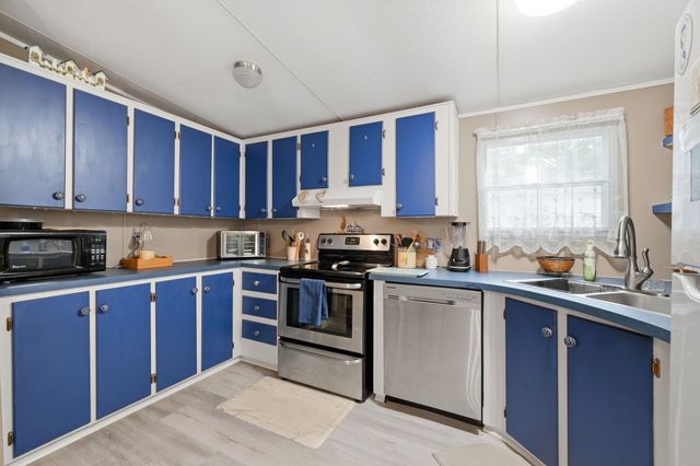 539 Key Largo Ave., Murrells Inlet, SC 29576