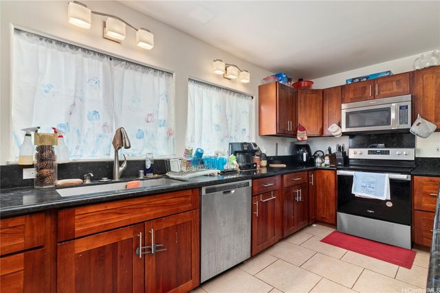 84-575 Kili Drive 28, Waianae, HI 96792