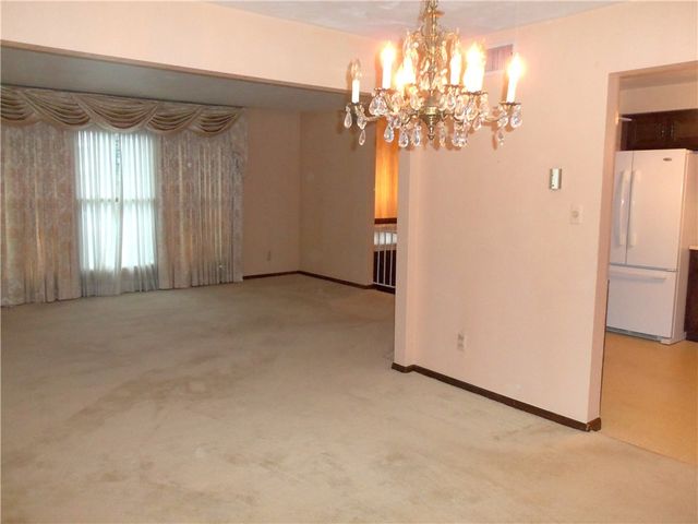 145 Wren Way, South Strabane, PA 15301