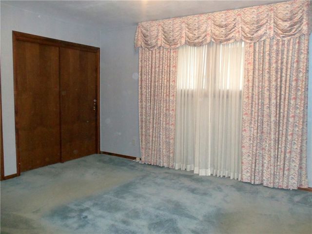 145 Wren Way, South Strabane, PA 15301