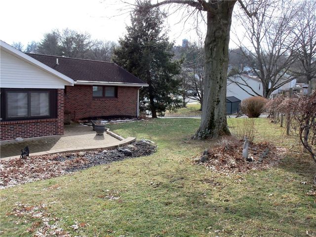 145 Wren Way, South Strabane, PA 15301