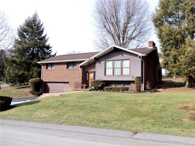 145 Wren Way, South Strabane, PA 15301