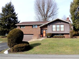 145 Wren Way, South Strabane, PA 15301
