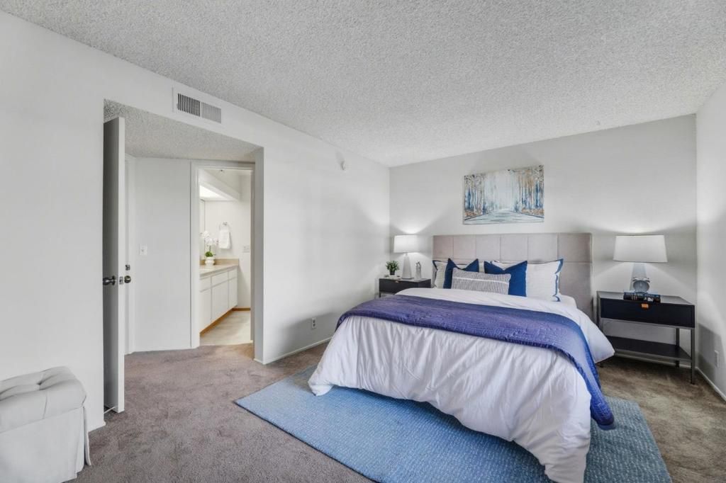 Image 18 of property listing at 999 W Evelyn Terrace 75, Sunnyvale, CA 94086