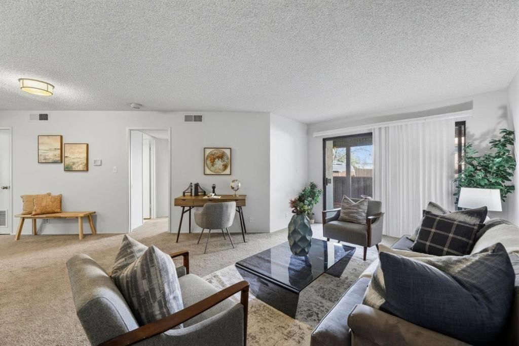 Image 8 of property listing at 999 W Evelyn Terrace 75, Sunnyvale, CA 94086