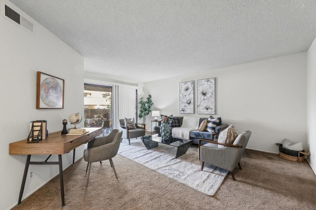 Image 9 of property listing at 999 W Evelyn Terrace 75, Sunnyvale, CA 94086