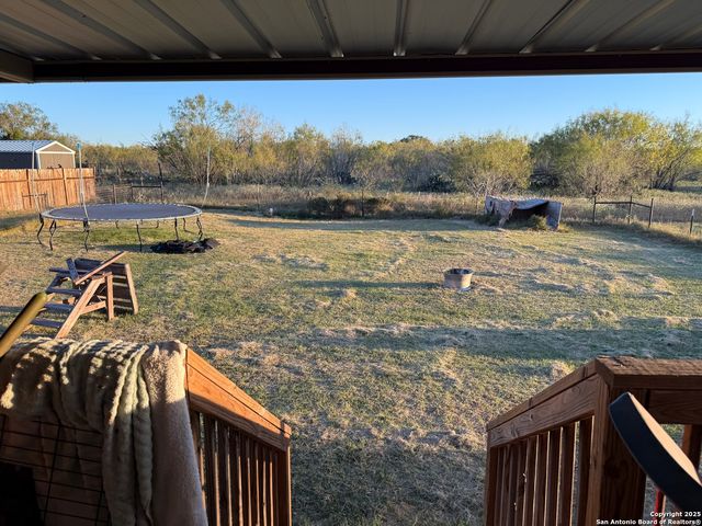 137 Viridian View, Pleasanton, TX 78064