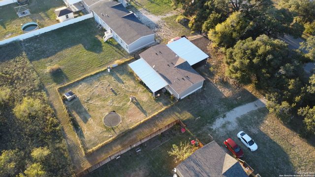 137 Viridian View, Pleasanton, TX 78064