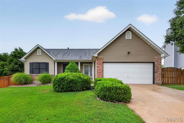 2 Moonstone Court, O'fallon, MO 63366