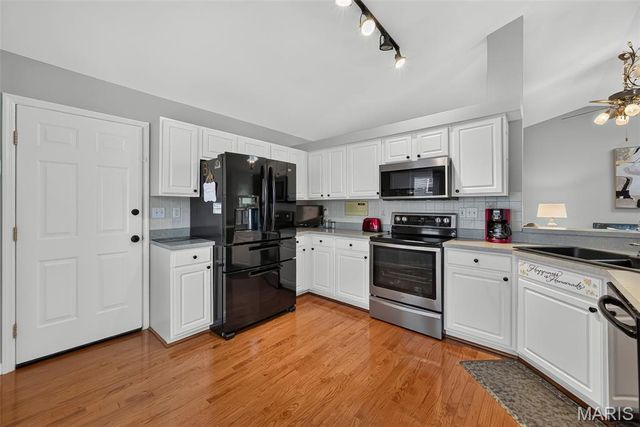 2 Moonstone Court, O'fallon, MO 63366