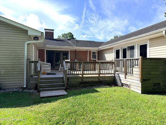 4825 College Acres Drive, Wilmington, NC 28403