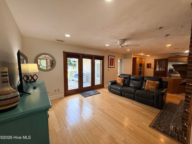 4825 College Acres Drive, Wilmington, NC 28403