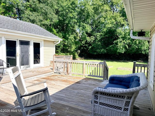 4825 College Acres Drive, Wilmington, NC 28403