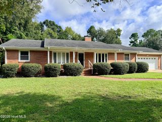 4825 College Acres Drive, Wilmington, NC 28403