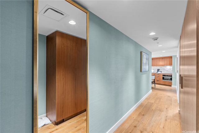 2139 Kuhio Avenue 2601, Honolulu, HI 96815