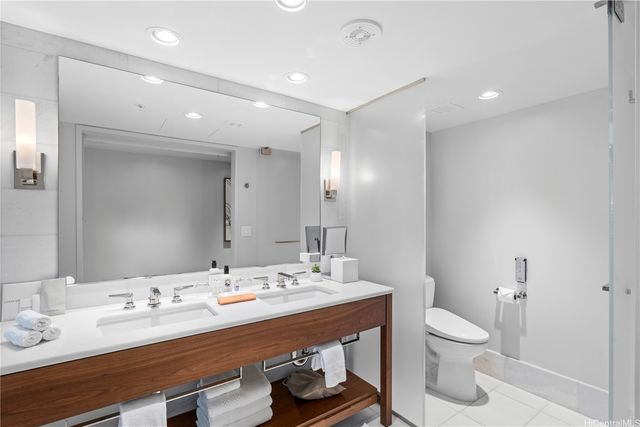 2139 Kuhio Avenue 2601, Honolulu, HI 96815