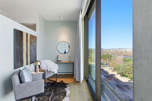 1211 W Riverside DR W 6B, Austin, TX 78704