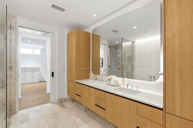 1211 W Riverside DR W 6B, Austin, TX 78704