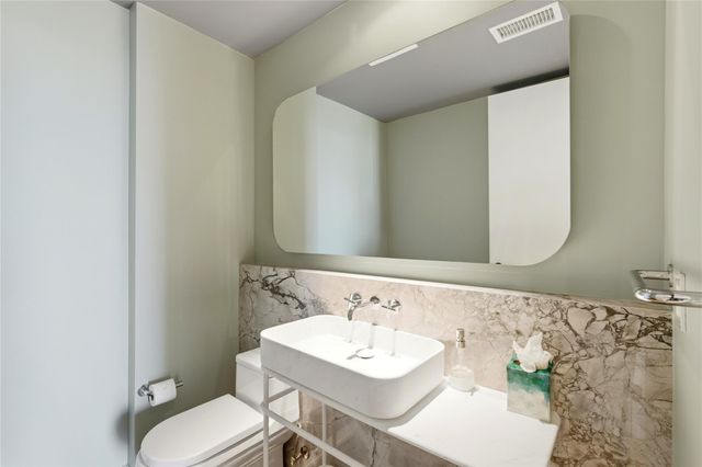 1211 W Riverside DR W 6B, Austin, TX 78704