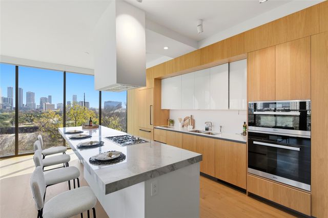 1211 W Riverside DR W 6B, Austin, TX 78704