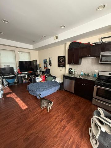 4750 N Kenneth Avenue 2S, Chicago, IL 60630