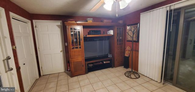 1529 MOUNT ZION RD, Lebanon, PA 17046