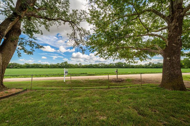 2181 E Mentor Rd, Assaria, KS 67416