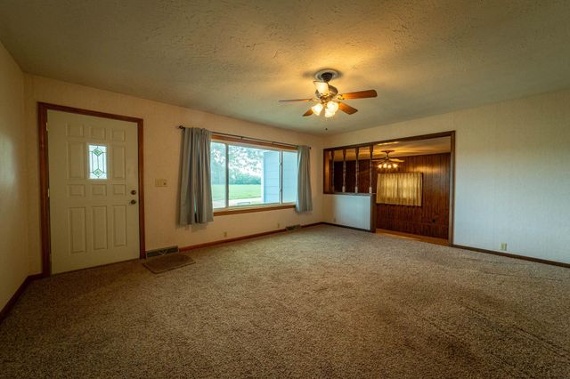 2181 E Mentor Rd, Assaria, KS 67416