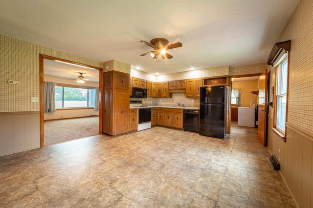 2181 E Mentor Rd, Assaria, KS 67416