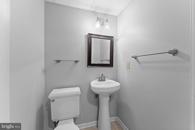 158 WEYBRIDGE DR, Malvern, PA 19355
