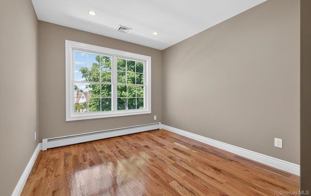 250 Bennett Avenue, Hempstead, NY 11550