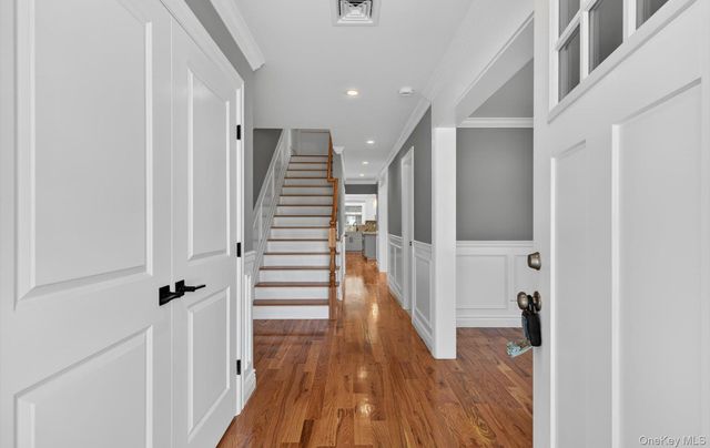 250 Bennett Avenue, Hempstead, NY 11550