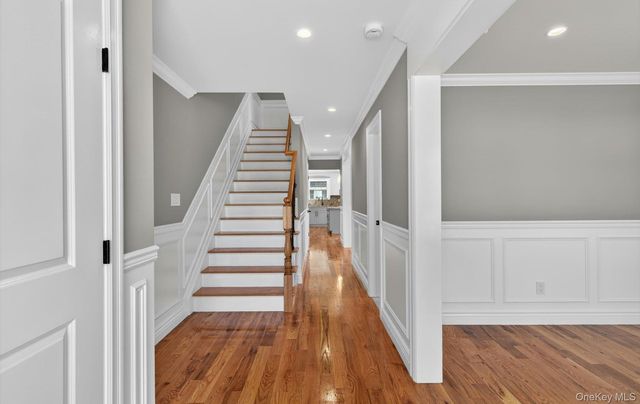 250 Bennett Avenue, Hempstead, NY 11550