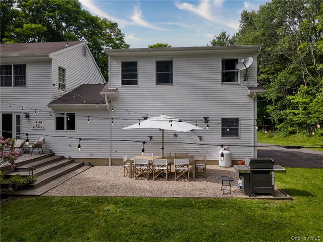 4 Elmer Galloway Road, Katonah, NY 10536