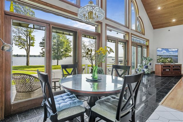 707 Lake Shore Drive, Cadillac, MI 49601